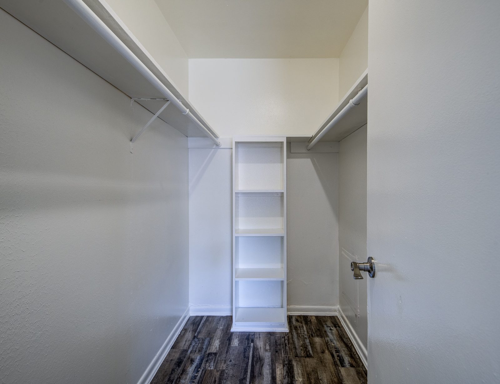 Walk-in closet with shelves